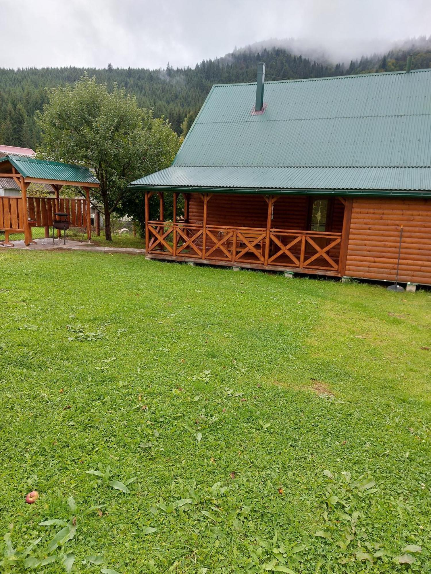 Садиба Під Чертежиком Kolochava Buitenkant foto